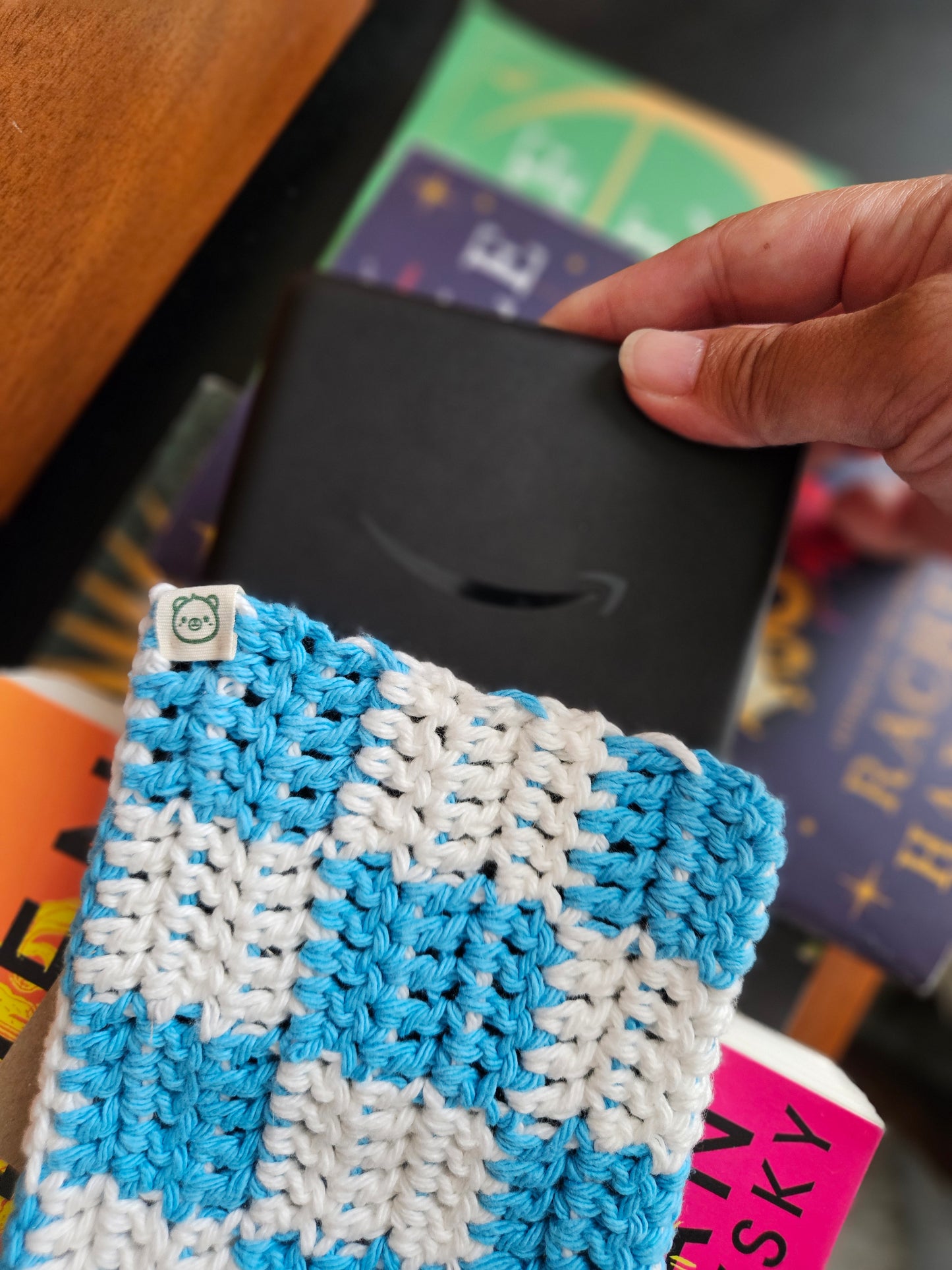Crocheted Checkered E-Book Sleeve